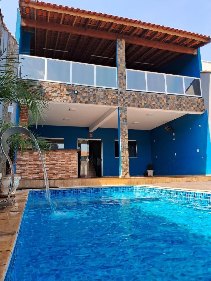 Area De Lazer Golfinho Dourado