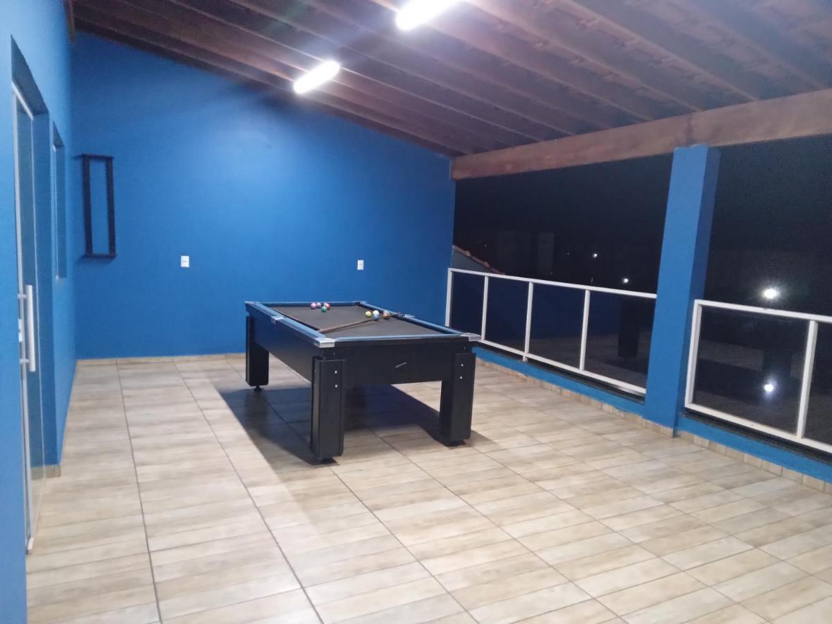 Area De Lazer Golfinho Dourado